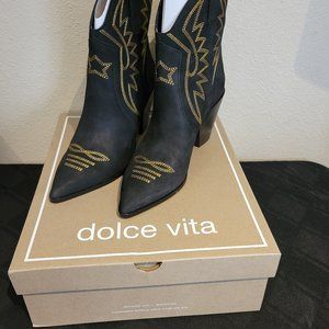 Dolce Vita ankle cowboy boots - Size 8 - Black